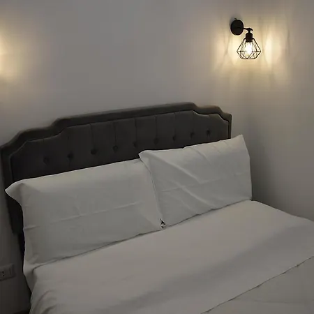 Chic Cattolica Gemelli Apartment Rome